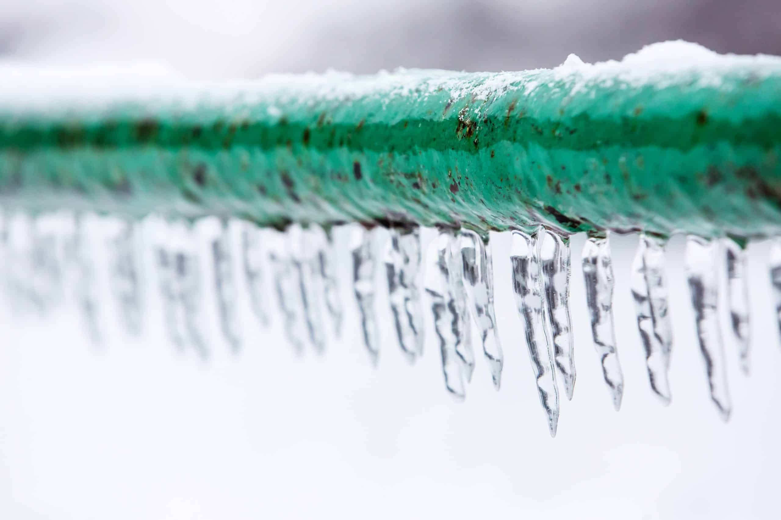 Frozen pipe dangers in winter
